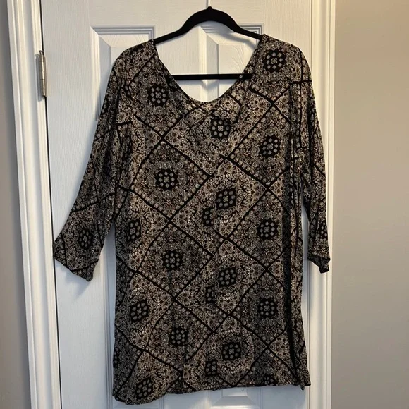 Dex Blouse - Picture 2 of 4